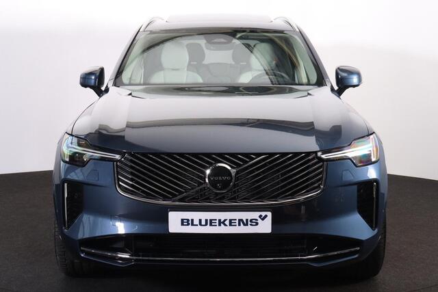 Volvo XC90 T8 Recharge AWD Ultra Bright - Luchtvering - Panorama/schuifdak - IntelliSafe Assist & Surround - 360º Camera - Bowers & Wilkins audio - Adaptieve LED koplampen - Verwarmde voorstoelen, stuur & achterbank - Parkeersensoren voor & achter - Elektr. bedienb.