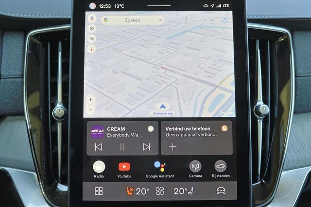 Volvo XC90 T8 Recharge AWD Ultra Dark - Luchtvering - Panorama/schuifdak - IntelliSafe Assist & Surround - 360º Camera - Bowers & Wilkins audio - Adaptieve LED koplampen - Verwarmde voorstoelen, stuur & achterbank - Parkeersensoren voor & achter - Elektr. bedienb. v