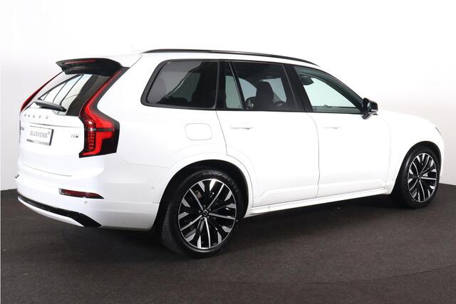 Volvo XC90 T8 Recharge AWD Ultra Dark - Luchtvering - Panorama/schuifdak - IntelliSafe Assist & Surround - 360º Camera - Bowers & Wilkins audio - Adaptieve LED koplampen - Verwarmde voorstoelen, stuur & achterbank - Parkeersensoren voor & achter - Elektr. bedienb. v