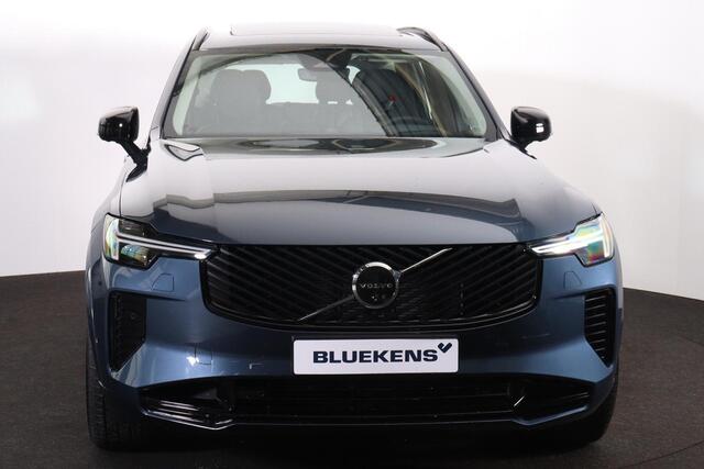 Volvo XC90 T8 Recharge AWD Ultra Dark - Luchtvering - Panorama/schuifdak - IntelliSafe Assist & Surround - 360º Camera - Bowers & Wilkins audio - Adaptieve LED koplampen - Verwarmde voorstoelen, stuur & achterbank - Parkeersensoren voor & achter - Elektr. bedienb. v