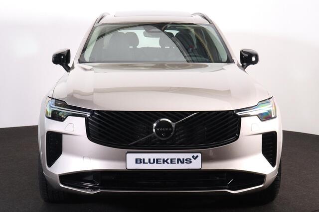 Volvo XC90 T8 Recharge AWD Ultra Dark - Luchtvering - Panorama/schuifdak - IntelliSafe Assist & Surround - 360º Camera - Bowers & Wilkins audio - Adaptieve LED koplampen - Verwarmde voorstoelen, stuur & achterbank - Parkeersensoren voor & achter - Elektr. bedienb. v
