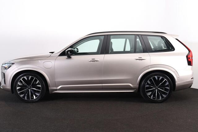 Volvo XC90 T8 Recharge AWD Ultra Dark - Luchtvering - Panorama/schuifdak - IntelliSafe Assist & Surround - 360º Camera - Bowers & Wilkins audio - Adaptieve LED koplampen - Verwarmde voorstoelen, stuur & achterbank - Parkeersensoren voor & achter - Elektr. bedienb. v