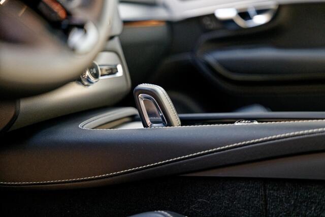 Volvo XC90 2.0 T8 Recharge AWD R-Design Full Option, Luchtvering, Panoramadak, 22" LM velgen ,Trekhaak, Camera, enz