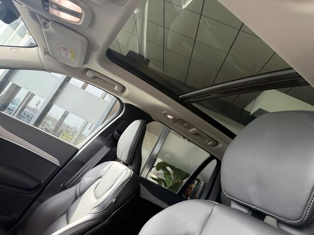 Volvo XC90 2.0 T8 Recharge AWD Plus Bright ** Ventilatie ** Luchtvering ** Panodak **