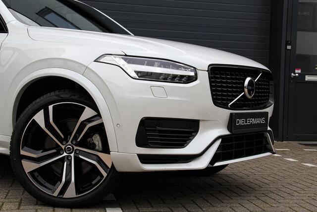 Volvo XC90 2.0 T8 Recharge AWD Ultra Dark | Vol in de opties | Panorama dak | Bowers & Wilkins | Nappa leder | Elektrische trekhaak | 22' velgen | Nieuwstaat.