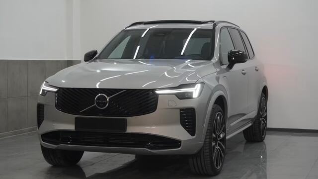 Volvo XC90 2.0 T8 Plug-in hybrid AWD Plus Dark ** PANORAMA, TREKH, B&W SOUND, LUCHTVERING, 22-inch LMV, ** 1e EIG - UNFALLFREI ** ** INFORMEER OOK NAAR ONZE AANTREKKELIJKE FINANCIAL-LEASE TARIEVEN **