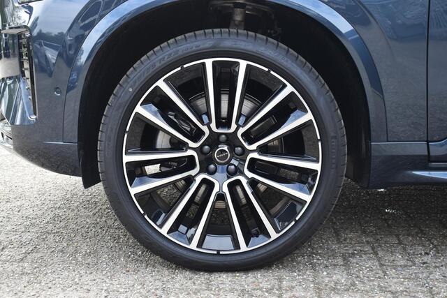 Volvo XC90 T8 Plug-in hybrid AWD Ultra Executive Edition | Panoramadak | Trekhaak | Luchtvering | Verwarmbare voorstoelen met massagefunctie en ventilatie | Premium audio by Bowers & Wilkins | Head-up display | 360 graden camera |