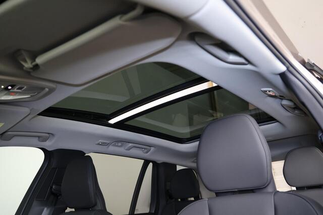 Volvo XC90 T8 Recharge AWD Plus Bright - Panorama/schuifdak - IntelliSafe Assist & Surround - 360º Camera - Harman Kardon audio - Verwarmde voorstoelen, stuur & achterbank - Parkeersensoren voor & achter - Elektr. bedienb. voorstoelen met geheugen - Head up display