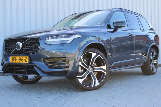 Volvo XC90 2.0 T8 Recharge AWD Ultra Dark | Incl. 12 maanden garantie | 7 persoons | Panorama dak | Massage stoelen | Stoel & Stuur verwarming | Stoelventilatie | Memory seats | Stoelverwarming achter | 360° Camera | Elektrische kofferklep | Bower & Wilkins | Head-