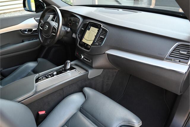 Volvo XC90 2.0 T8 Recharge AWD R-DESIGN / PANO / LEDER / MEMORY / TREKHAAK / LED / DENIM BLUE / ULTIMATE DARK / 20"