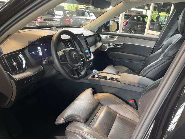 Volvo XC90 2.0 T8 Plug-in hybrid AWD Ultra Dark MY 26 Panoramadak, Head up display, Bowers & Wilkens, Stoelverwarming en ventilatie met massagefunctie stuurwielverwarming