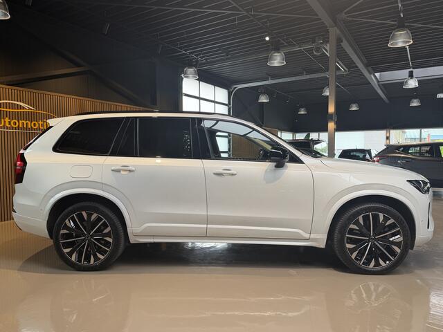 Volvo XC90 2.0 T8 Plug-in hybrid AWD Ultra Dark 7 Pers uitv. MY 26, Panoramadak, Elec. Trekhaak, Luchtvering, Bowers & Wilkens, Stoelverwarming en stuurwielverwarming met massagestoelen