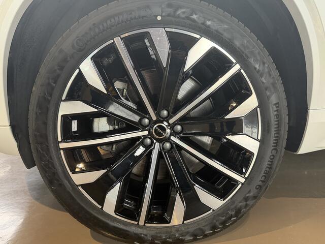 Volvo XC90 2.0 T8 Plug-in hybrid AWD Ultra Dark 7 Pers uitv. MY 26, Panoramadak, Elec. Trekhaak, Luchtvering, Bowers & Wilkens, Stoelverwarming en stuurwielverwarming met massagestoelen