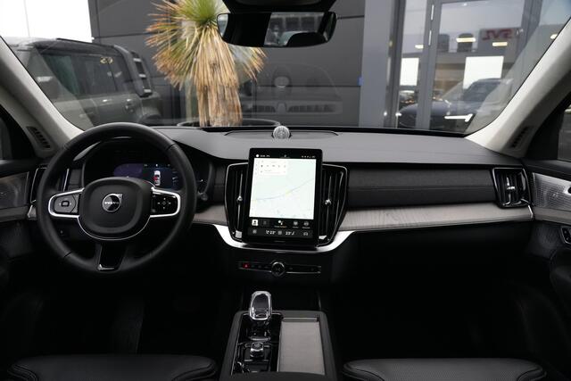 Volvo XC90 2.0 T8 FACELIFT Plug-in hybrid AWD Ultra Bright 455pk Panoramadak/B&W/Luchtvering/Trekhaak