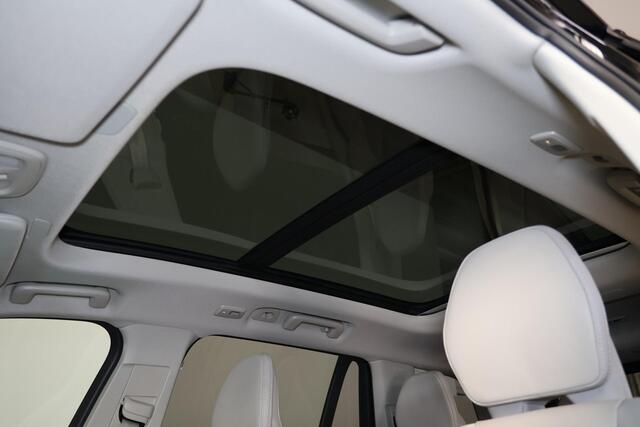Volvo XC90 T8 Recharge AWD Plus Dark - Panorama/schuifdak - IntelliSafe Assist & Surround - 360º Camera - Bowers & Wilkins audio - Adaptieve LED koplampen - Verwarmde voorstoelen, stuur & achterbank - Parkeersensoren voor & achter - Elektr. bedienb. voorstoelen met