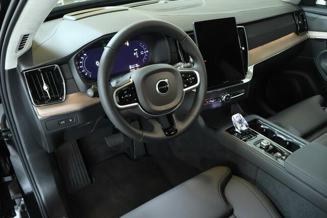 Volvo XC90 T8 Plug-in hybrid AWD Ultra Bright | Demo Deal | Panoramadak | Google infotainment | Stoelverwarming | Stuurwielverwarming | Parkeerverwarming | 7-zitplaatsen | Luchtvering | Volvo Guard Alarm | Parkeersensoren voor + achter | 360° Parkeercamera