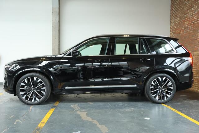 Volvo XC90 T8 Plug-in hybrid AWD Ultra Bright | Demo Deal | Panoramadak | Google infotainment | Stoelverwarming | Stuurwielverwarming | Parkeerverwarming | 7-zitplaatsen | Luchtvering | Volvo Guard Alarm | Parkeersensoren voor + achter | 360° Parkeercamera
