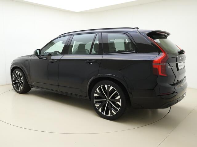Volvo XC90 T8 Plug-in hybrid AWD Ultra Dark | Schuif\kantel dak | B & W Audio | Voorstoelen verwarmd en verkoeld | Trekhaak |