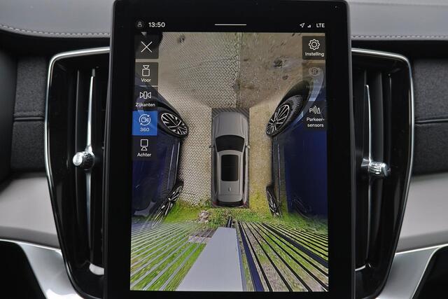 Volvo XC90 T8 Recharge AWD Ultra Black Ed. Exec. - Luchtvering - Panorama/schuifdak - IntelliSafe Assist & Surround - 360º Camera - Bowers & Wilkins audio - Adaptieve LED koplampen - Verwarmde voorstoelen, stuur & achterbank - Parkeersensoren voor & achter - Elektr.