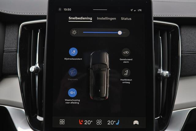 Volvo XC90 T8 Recharge AWD Ultra Black Ed. Exec. - Luchtvering - Panorama/schuifdak - IntelliSafe Assist & Surround - 360º Camera - Bowers & Wilkins audio - Adaptieve LED koplampen - Verwarmde voorstoelen, stuur & achterbank - Parkeersensoren voor & achter - Elektr.