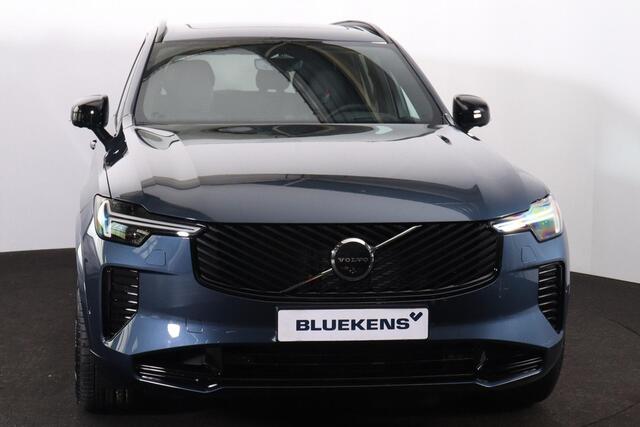 Volvo XC90 T8 Recharge AWD Ultra Dark Exec. Ed. - Luchtvering - IntelliSafe Assist & Surround - 360º Camera - Bowers & Wilkins audio - Adaptieve LED koplampen - Verwarmde voorstoelen, stuur & achterbank - Parkeersensoren voor & achter - Elektr. bedienb. voorstoelen 