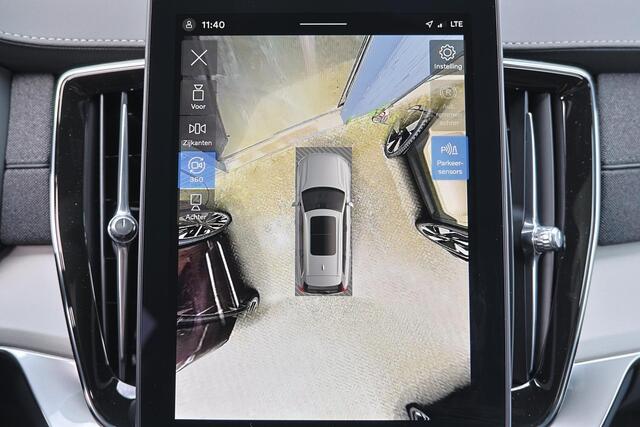 Volvo XC90 T8 Recharge AWD Ultra Dark Exec. Ed. - Luchtvering - IntelliSafe Assist & Surround - 360º Camera - Bowers & Wilkins audio - Adaptieve LED koplampen - Verwarmde voorstoelen, stuur & achterbank - Parkeersensoren voor & achter - Elektr. bedienb. voorstoelen 