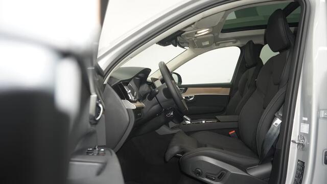 Volvo XC90 2.0 T8 Plug-in hybrid AWD Ultra Dark ** FULL OPTIONS, PANORAMA, TREKH, 21-inch LMV, H&K SOUND ** 1e EIG - UNFALLFREI ** ** INFORMEER OOK NAAR ONZE AANTREKKELIJKE FINANCIAL-LEASE TARIEVEN **