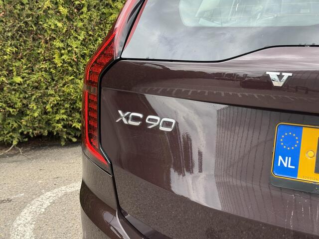 Volvo XC90 T8 Plug-in hybrid AWD Ultra Dark | Blis | Apple CarPlay | Google | Bluetooth | Stoelmassage | 360 Camera | Trekhaak | Luchtvering | Panorama dak |