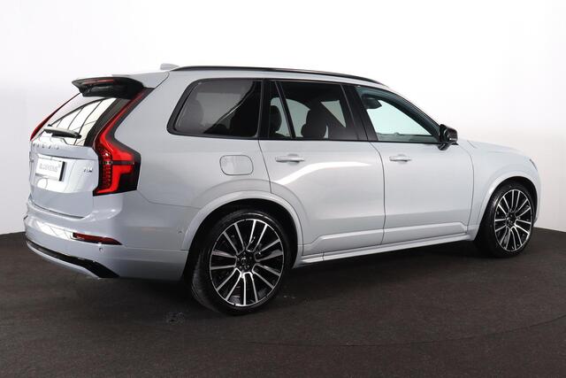 Volvo XC90 T8 Recharge AWD Ultra Dark Exec. Ed. - Luchtvering - Panorama/schuifdak - IntelliSafe Assist & Surround - 360º Camera - Bowers & Wilkins audio - Adaptieve LED koplampen - Verwarmde voorstoelen, stuur & achterbank - Parkeersensoren voor & achter - Elektr.