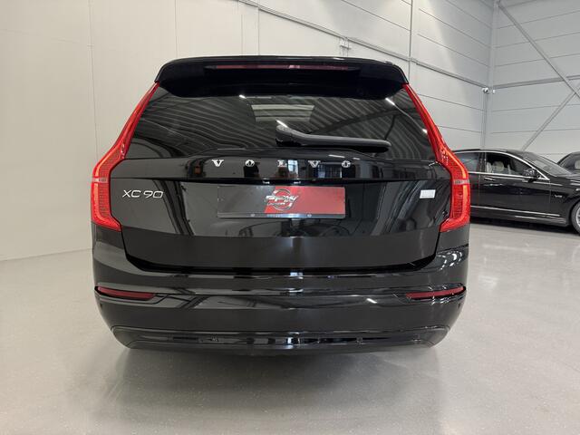 Volvo XC90 T8 Recharge AWD R-Design PANO/LUCHTVERING/TREKHAAK/H&K/MEMORY/ZWART LEER/GOOGLE/CARPLAY/ACC/PILOT-ASSIST/20"/PRIVACY/VOLLEDIG VOLVO DEALER HISTORIE