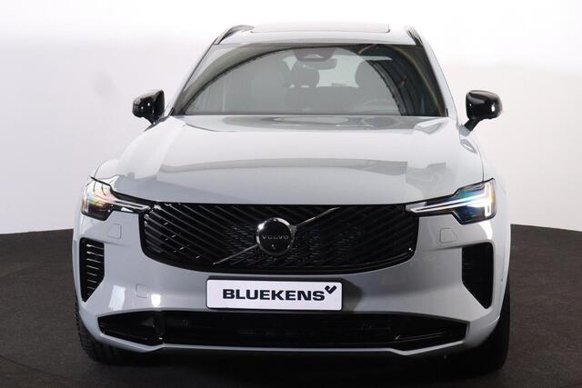 Volvo XC90 T8 Recharge AWD Ultra Dark Exec. Ed. - Luchtvering - Panorama/schuifdak - IntelliSafe Assist & Surround - 360º Camera - Bowers & Wilkins audio - Adaptieve LED koplampen - Verwarmde voorstoelen, stuur & achterbank - Parkeersensoren voor & achter - Elektr. 