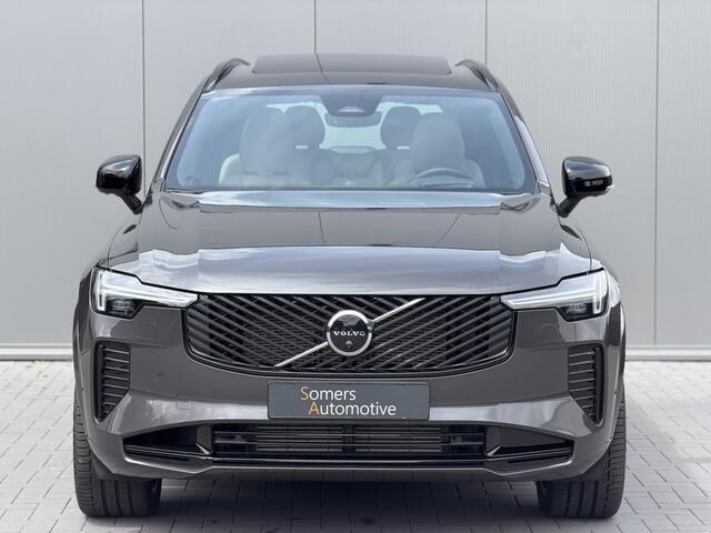 Volvo XC90 T8 Plug-in hybrid AWD Ultra Dark | Panorama | Luchtvering | B&W | Massage + Ventilatie | Alcantara hemel