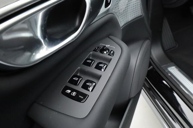 Volvo XC90 2.0 T8 Ultra Black Edition Executive | luchtvering | Trekhaak | Bowers & Wilkins | Massage | Zwarte hemel | Blis | ACC | Pano| 360 Camera |