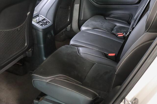 Volvo XC90 2.0 T8 Recharge AWD R-design 455PK 7-Persoons, Longrange, Trekhaak draaibaar, Pilot Assist, ACC, Blind Spot