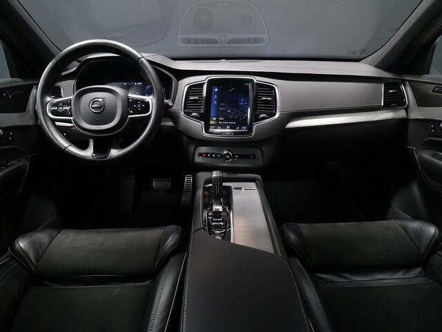 Volvo XC90 2.0 T8 Recharge AWD R-Design 7P [ADAPTIVE CRUISE, HARMAN/KARDON, MEMORY SEATS, TREKHAAK UITKLAPBAAR, STUURVERWARMING, APPLE CARPLAY, ANDROID, SFEERVERLICHTING, STOELVERWARMING, CAMERA, CLIMATE 4-ZONE, KEYLESS ENTRY