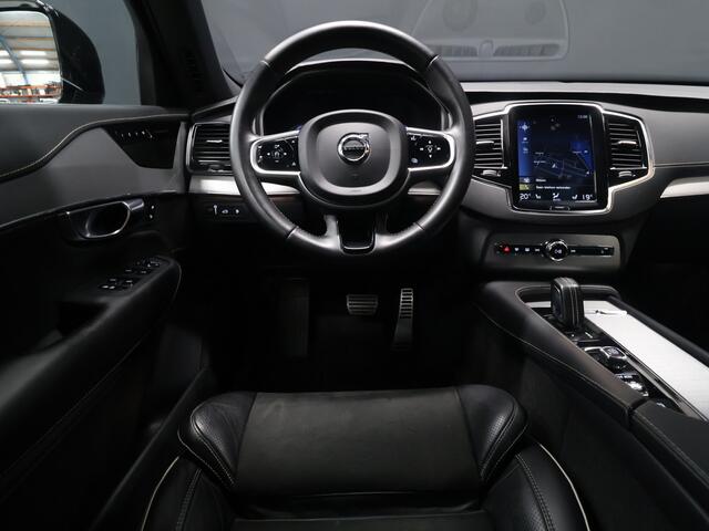 Volvo XC90 2.0 T8 Recharge AWD R-Design 7P [ADAPTIVE CRUISE, HARMAN/KARDON, MEMORY SEATS, TREKHAAK UITKLAPBAAR, STUURVERWARMING, APPLE CARPLAY, ANDROID, SFEERVERLICHTING, STOELVERWARMING, CAMERA, CLIMATE 4-ZONE, KEYLESS ENTRY