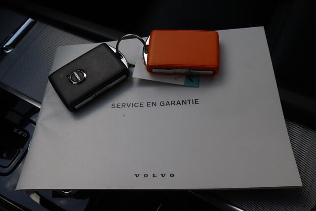 Volvo XC90 2.0 T8 Recharge AWD Ultimate Dark NL-Auto!! Luchtvering I Panoramadak