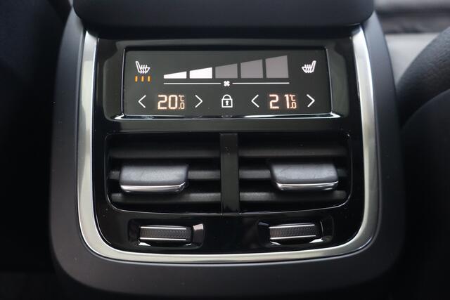 Volvo XC90 2.0 T8 Recharge AWD Ultimate Dark NL-Auto!! Luchtvering I Panoramadak