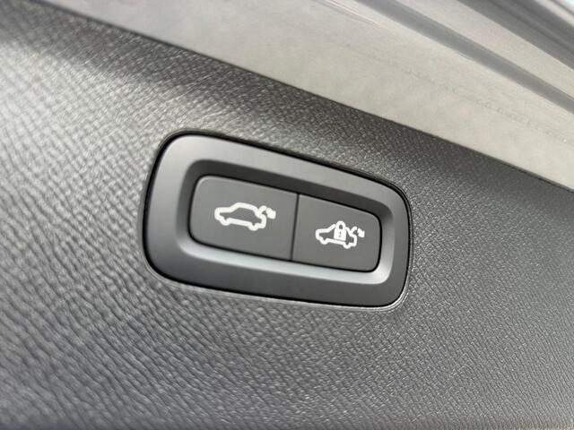 Volvo XC90 2.0 T8 Plug-in hybrid AWD Ultra Black Edition